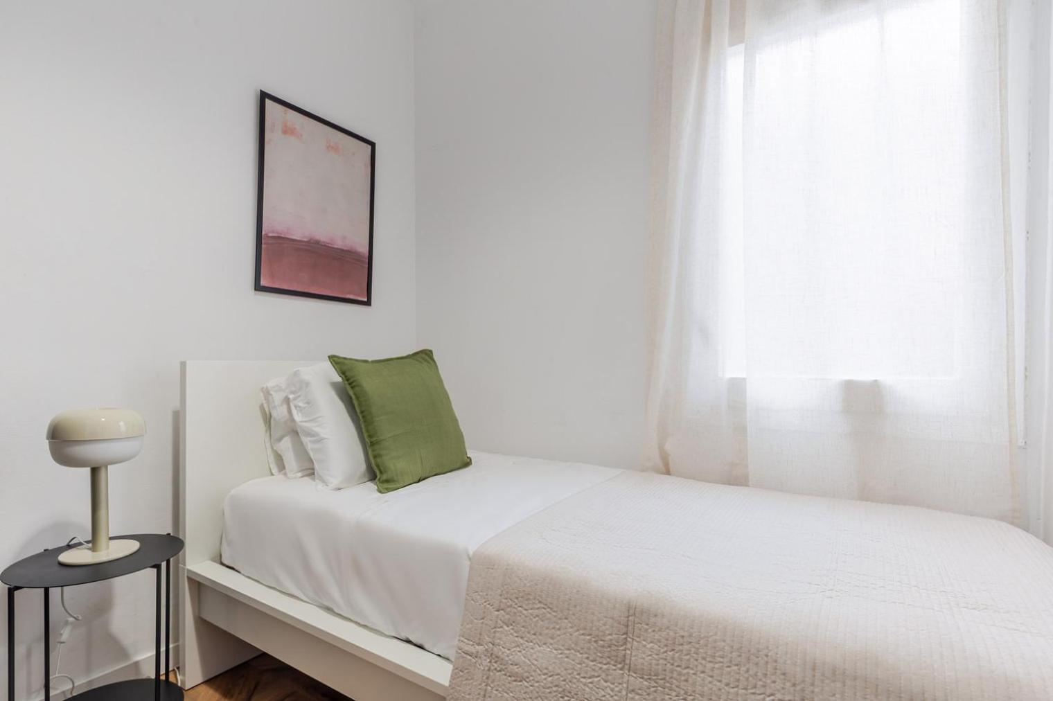 Blueground Sant Gervasi Ac Balcony Nr Market Bcn-181 Appartamento